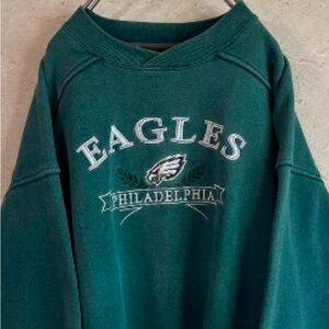Philadelphia eagles Vintage EMBROIDERED crew neck 

Price: $225

Size: L